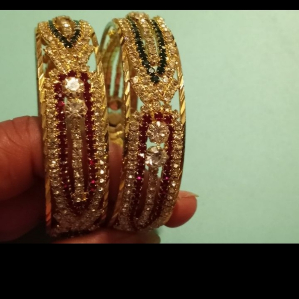 Ladies Bangles set - Picture 3 of 5